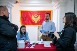 Predsjednički izbori u Crnoj Gori: Do devet sati glasalo sedam odsto birača